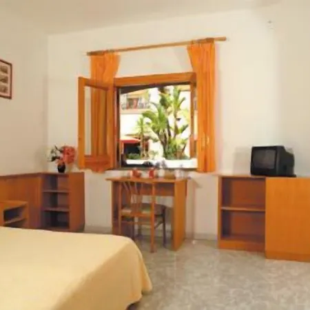 La Filadelfia 리파리