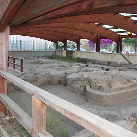 La Filadelfia Липари